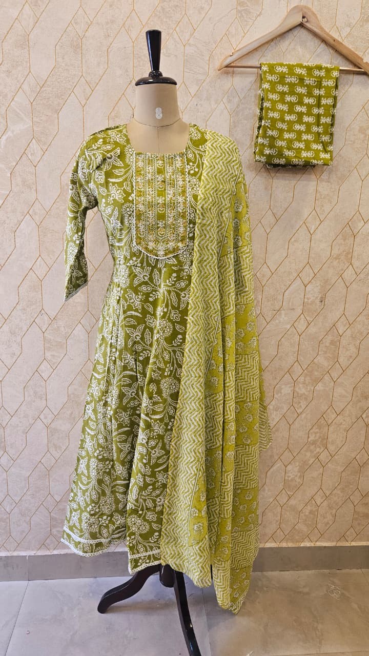 Olive Meadow Cotton  Set with Dupatta
